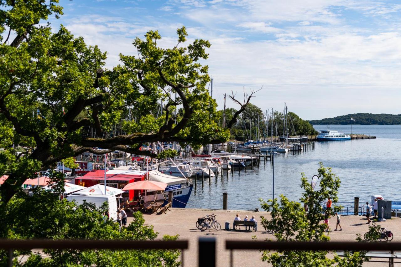 Hafenhotel Zu Putbus Exteriör bild