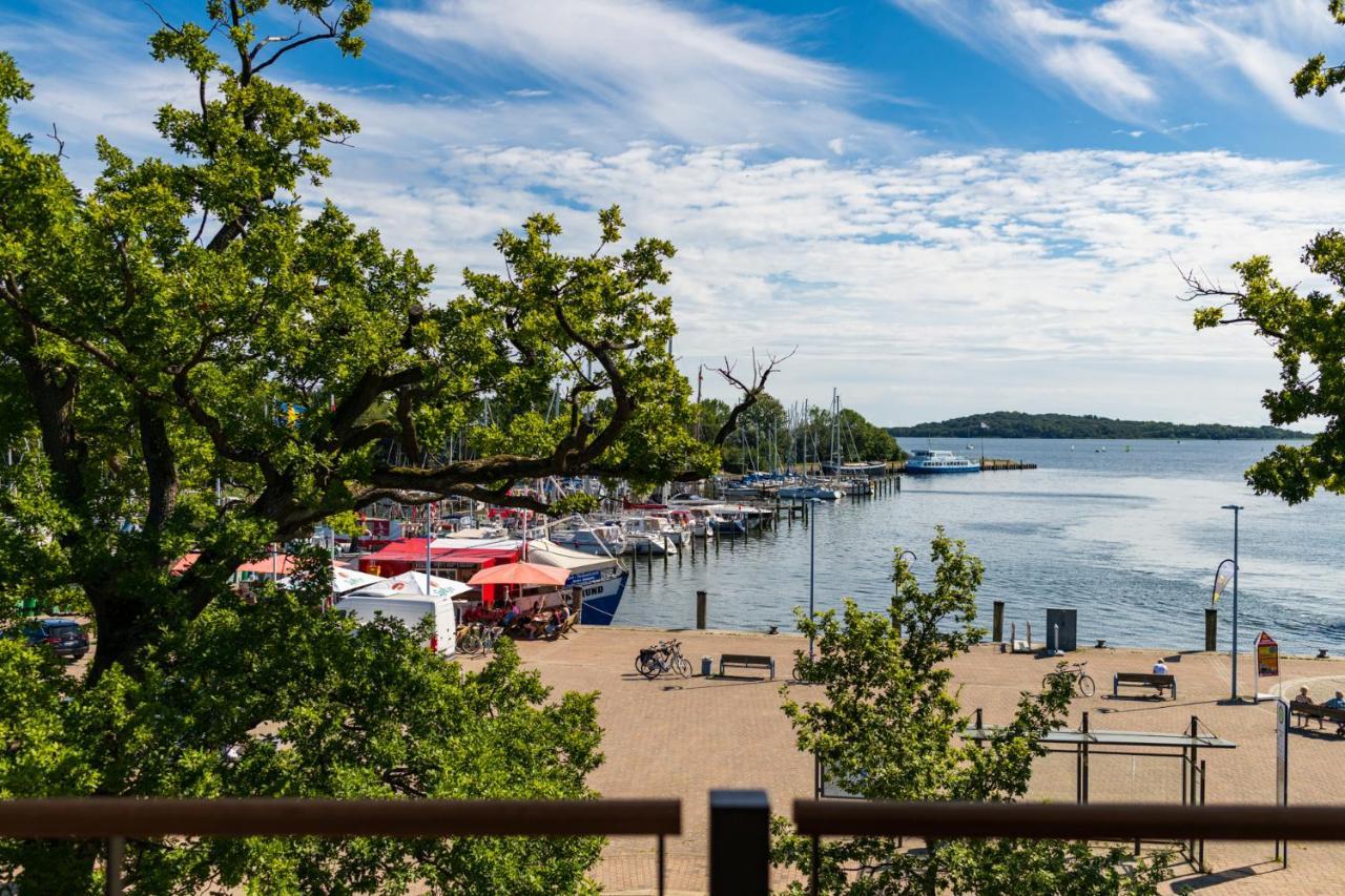 Hafenhotel Zu Putbus Exteriör bild